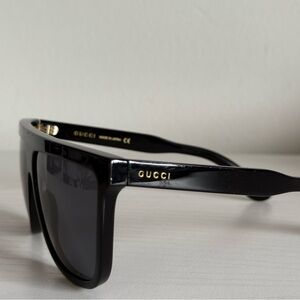 Gucci Black Sunglasses GG0582S